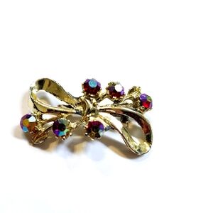 Vintage Gold Toned Pink Aurora Rhinestone Pin Brooch Fashion Jewelry